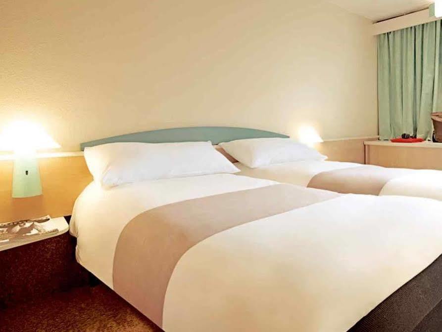 Ibis Aachen Marschiertor - Aix-La-Chapelle Hotel Bagian luar foto